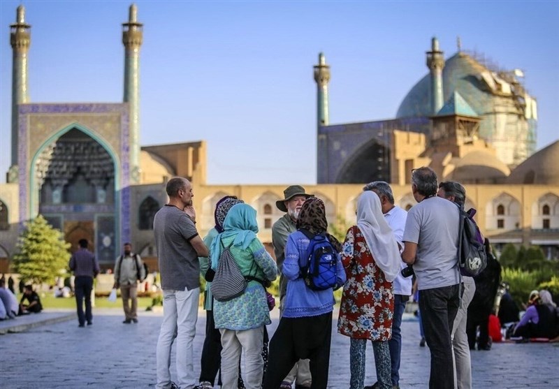 کارت ریالی گردشگران خارجی با نرخ ارز بازار آزاد رونمایی می‌شود