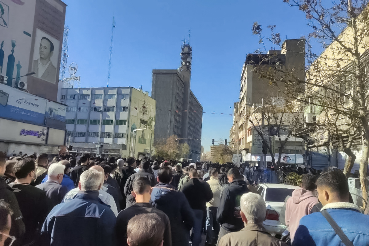 میدان پیشروتر از شبکه‌ها