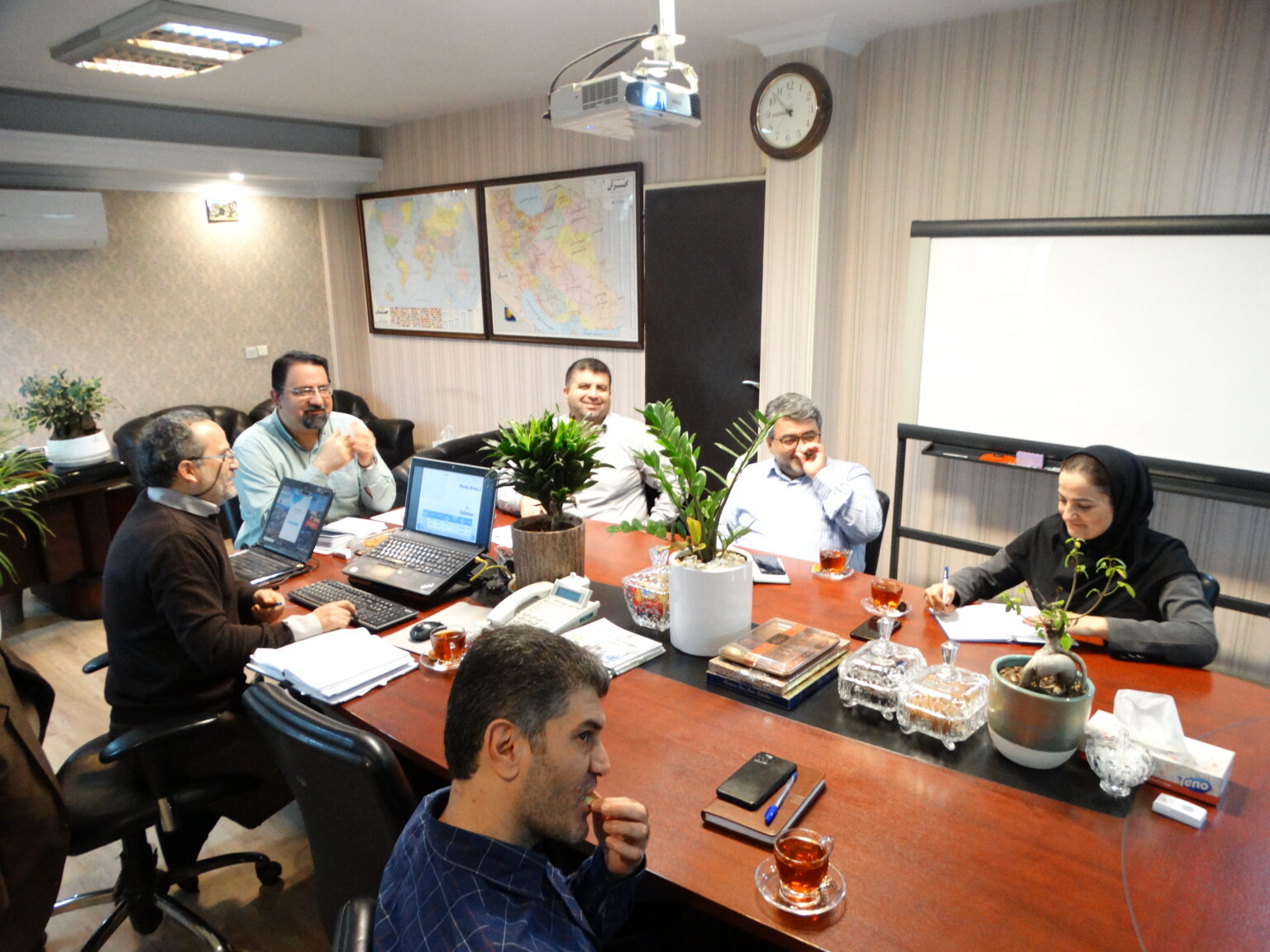 بررسی راهکارهای نوین بهره‌گیری از داده‌های مکانی در ساماندهی اطلاعات در سامانه جامع املاک سازمان