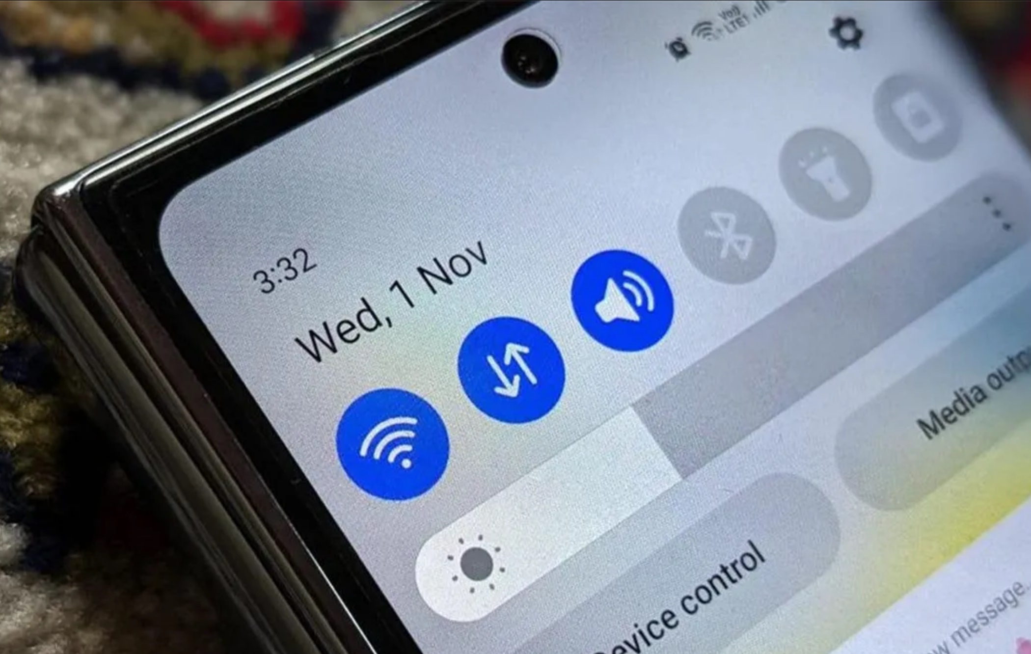 موبایل هوشمند، اینترنت را به خانه آورد؟