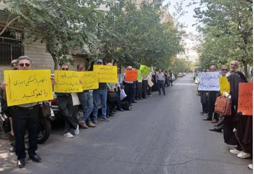 ادامه تجمعات اعتراضی اساتید دانشگاه فرهنگیان؛ درخواست برای بازگشت به کار و اجرای مصوبه سال 96