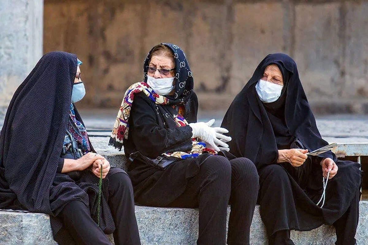 زنان به‌طور متوسط 4 سال کمتر از مردان سابقه بیمه‌پردازی دارند