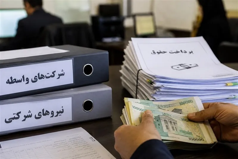 از حقوق عقب‌افتاده تا تبعیض؛ ۶ مشکل نیروهای شرکتی روی میز دولت و مجلس