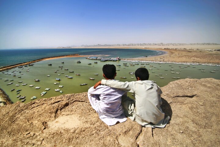 زندگی با آب شور و گران؛  بحران دسترسی به آب در چابهار و زاهدان