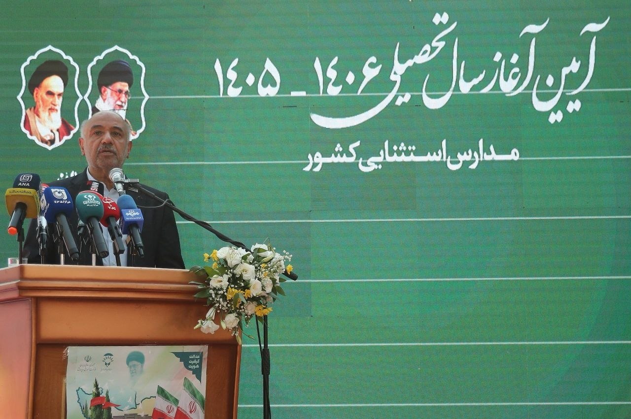 احمد میدری: مدارس استثنایی به سمت آموزش فراگیر می‌روند/ جداسازی کودکان از یکدیگر را درست نمی‌دانیم