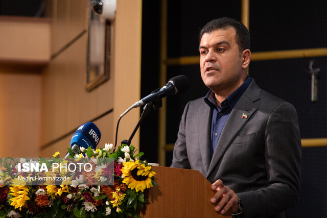 آموزش رایگان هوش مصنوعی برای ۲ میلیون دانش‌آموز و ۲هزار معلم در کشور