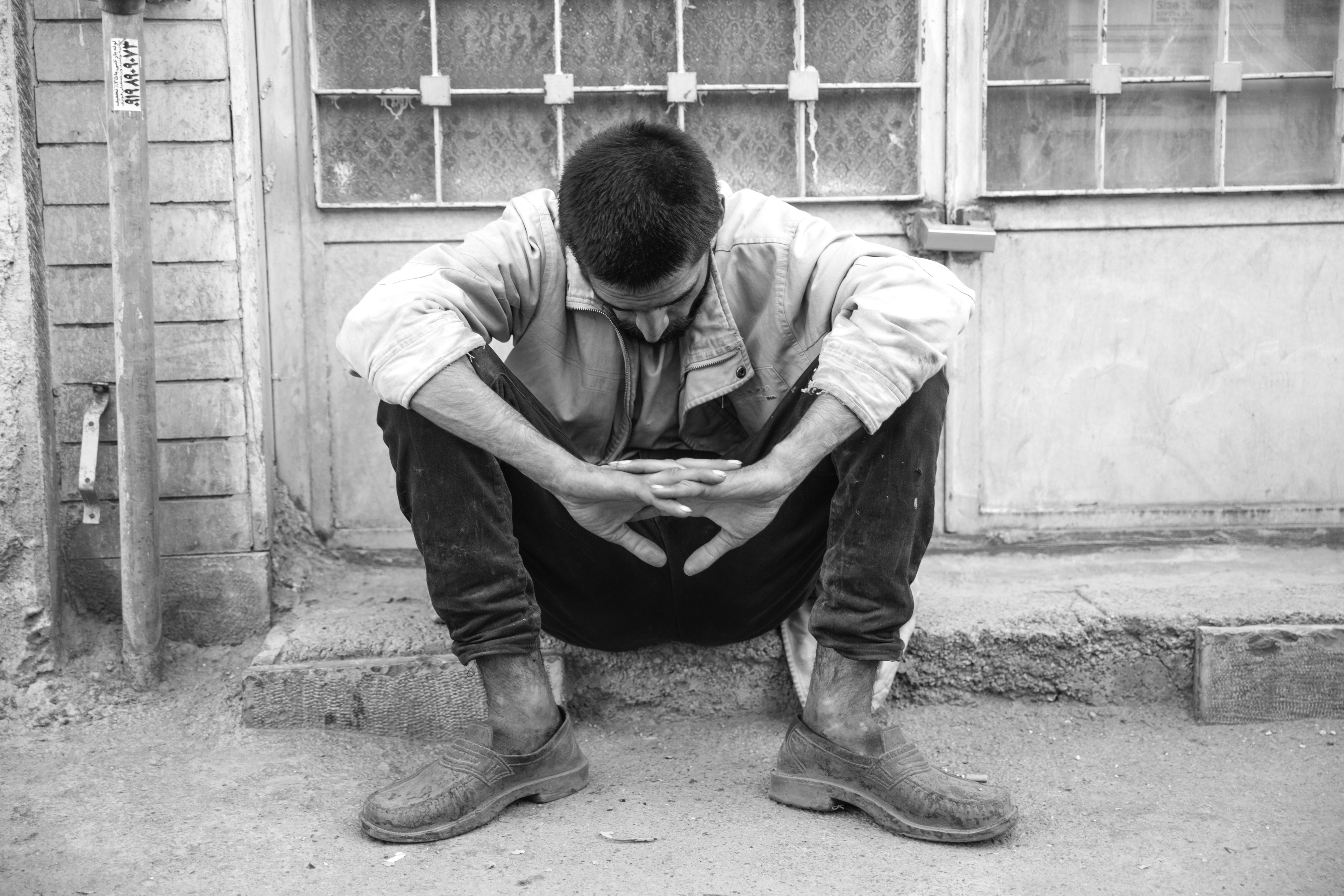 چالش‌های تاریخی در مدیریت اعتیاد و قاچاق مواد