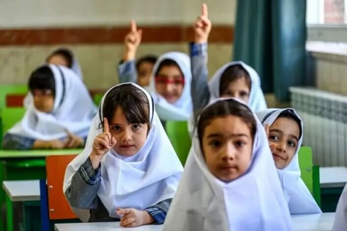 هشدار معاون  آموزش و پرورش؛ آموزش مجازی جای کلاس درس را نمی‌گیرد