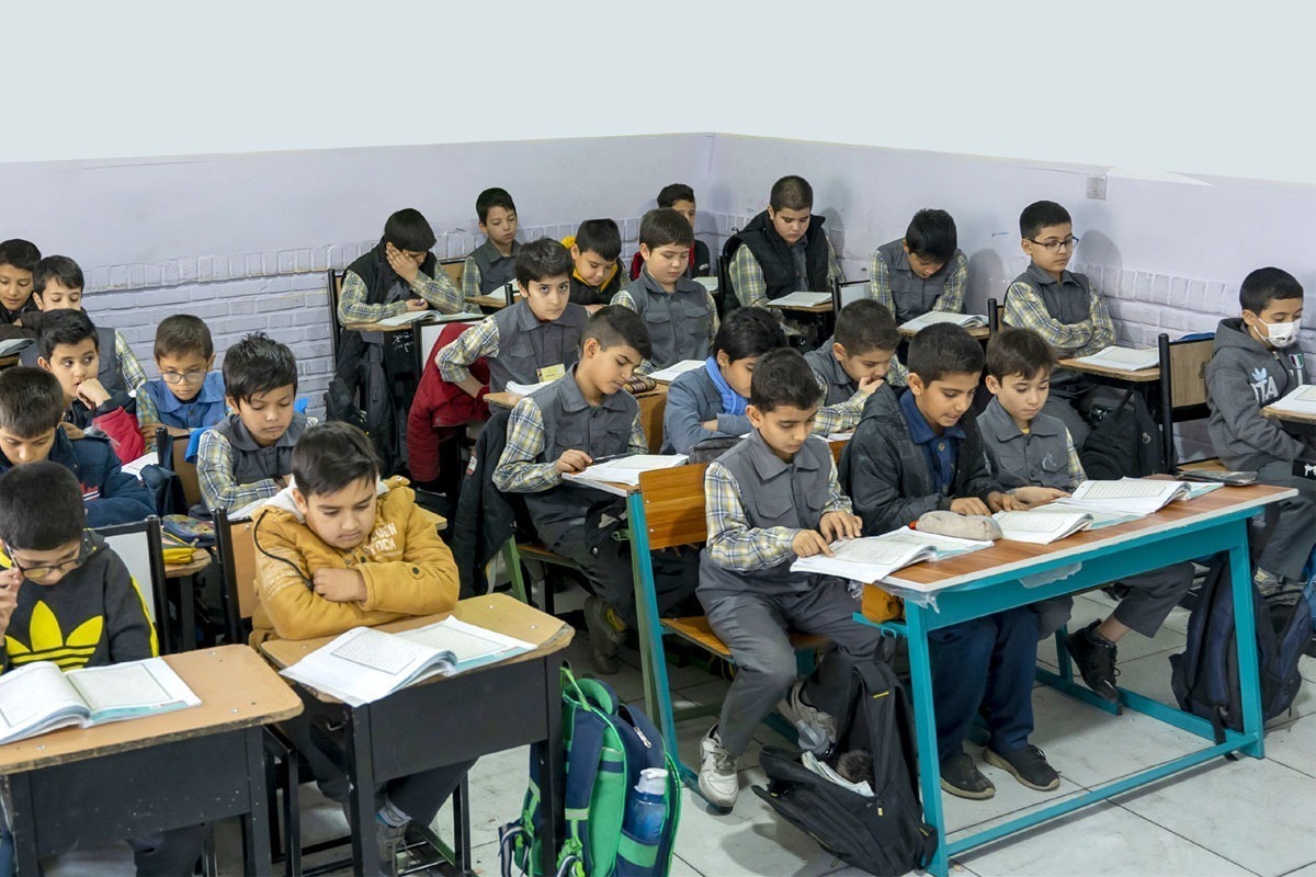 کلاس‌های ۴۰ نفره؛ مانع  کیفیت مطلوب آموزشی