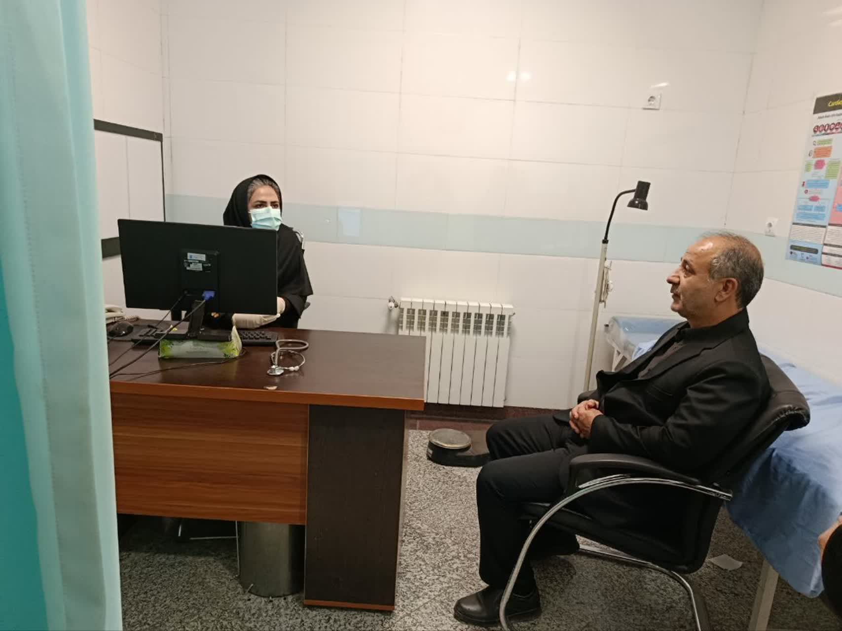 تأکید فرماندار بر ارتقای خدمات درمانگاه تأمین‌اجتماعی آزادشهر