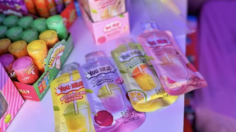 بدون نیکوتین اما پرخطر؛ رواج نوشیدنی‌های دودزا در مدارس