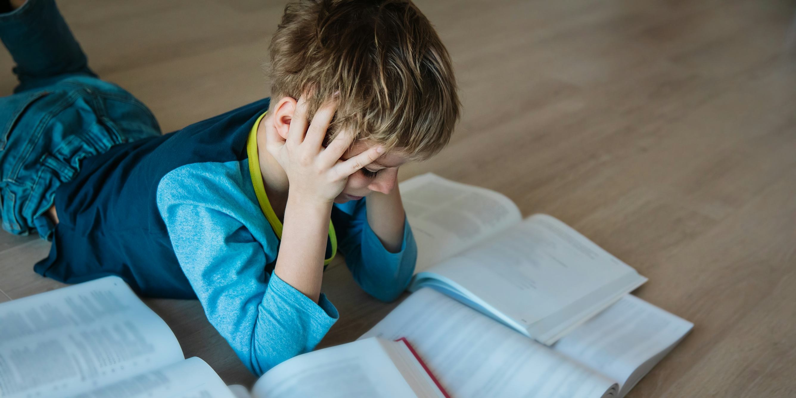 «اختلال زبان رشدی» چیست و چگونه آن را تشخیص می‌دهیم؟