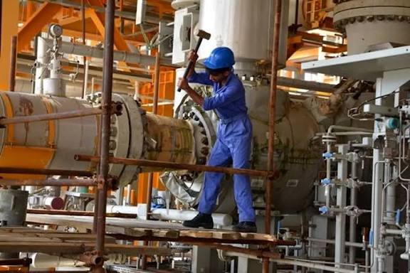 وضعیت کارگران ماهشهر؛ اخراجی‌ها در بلاتکلیفی، شاغلان گرفتار مشکلات دستمزدی