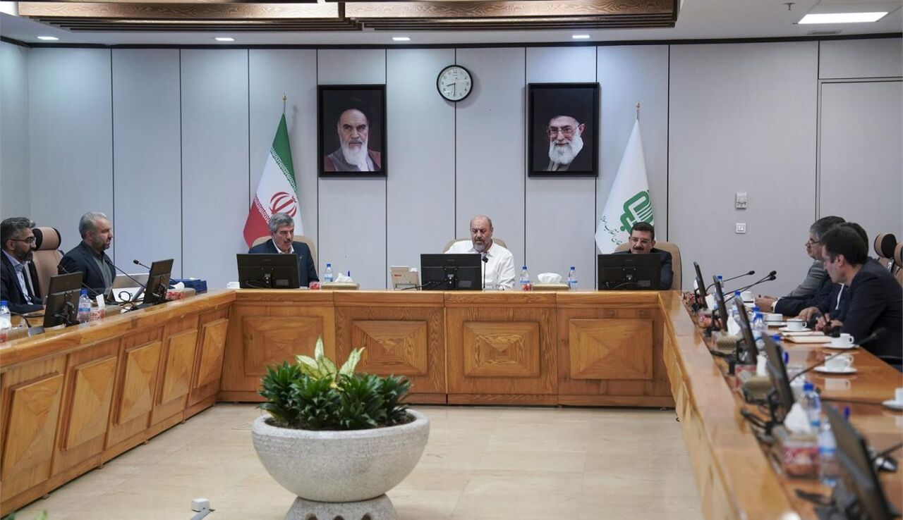 مردمی‌سازی اقتصاد: اتصال هلدینگ‌های بنیاد مستضعفان به ۲۰ هزار کسب‌وکار خُرد محلی