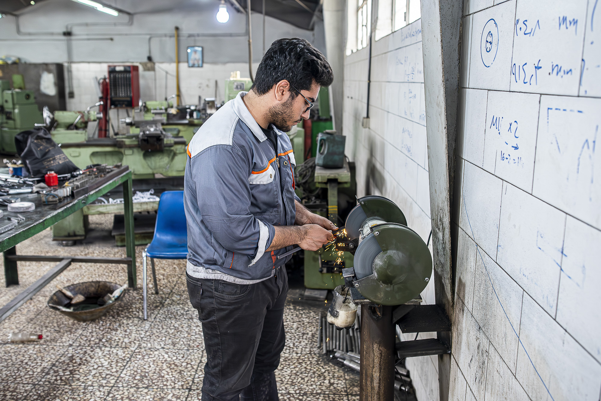 آزمون اقتصاد ایران: عبور از بحران با تقویت بنگاه‌های خرد