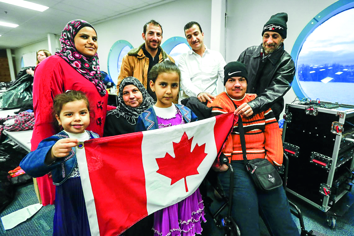 مروری بر کتاب تنگناها و امیدهای مهاجرت: پژوهشی درباره زندگی مهاجران مسلمان در کانادا