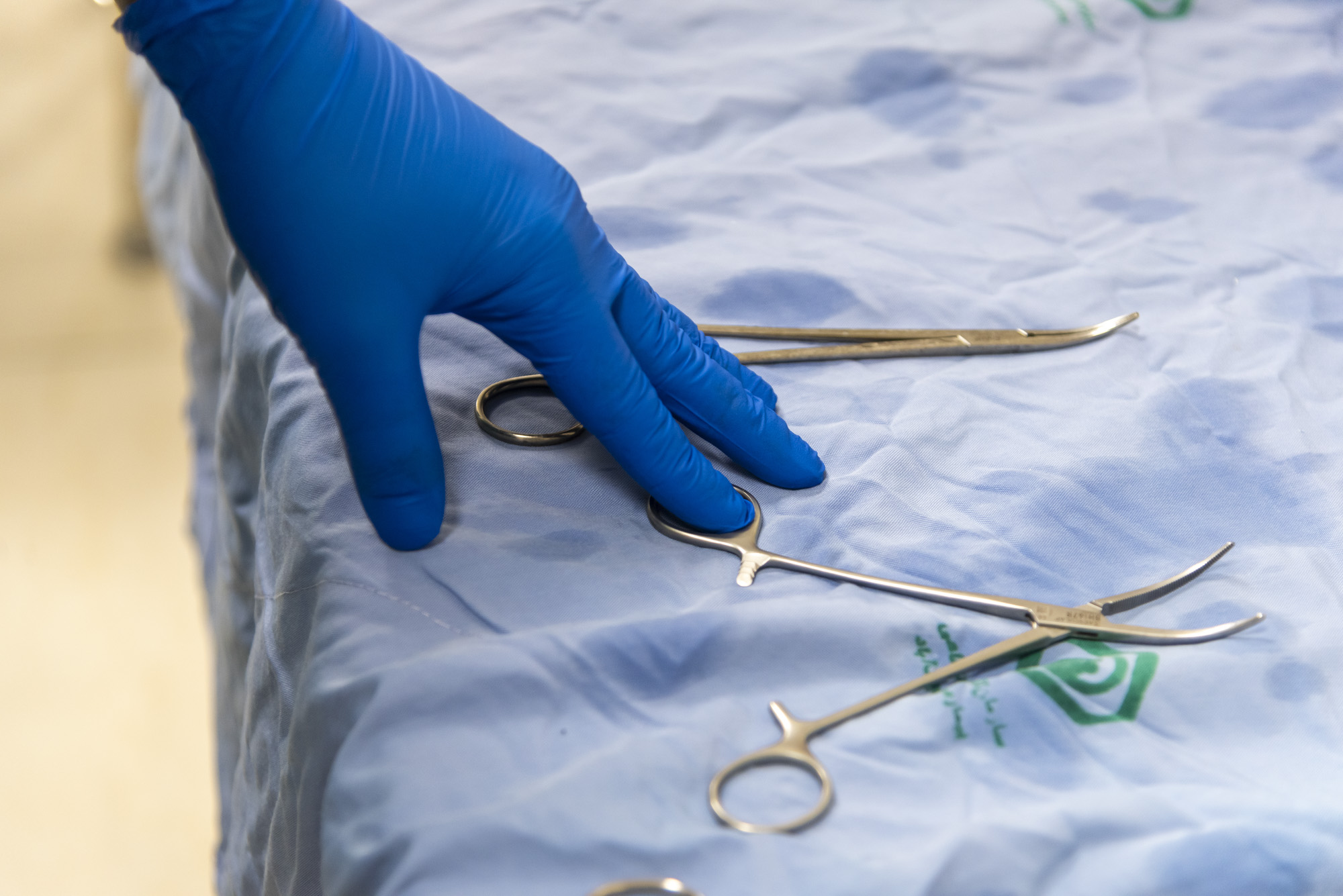 آماده‌سازی اتاق عمل برای جراحی