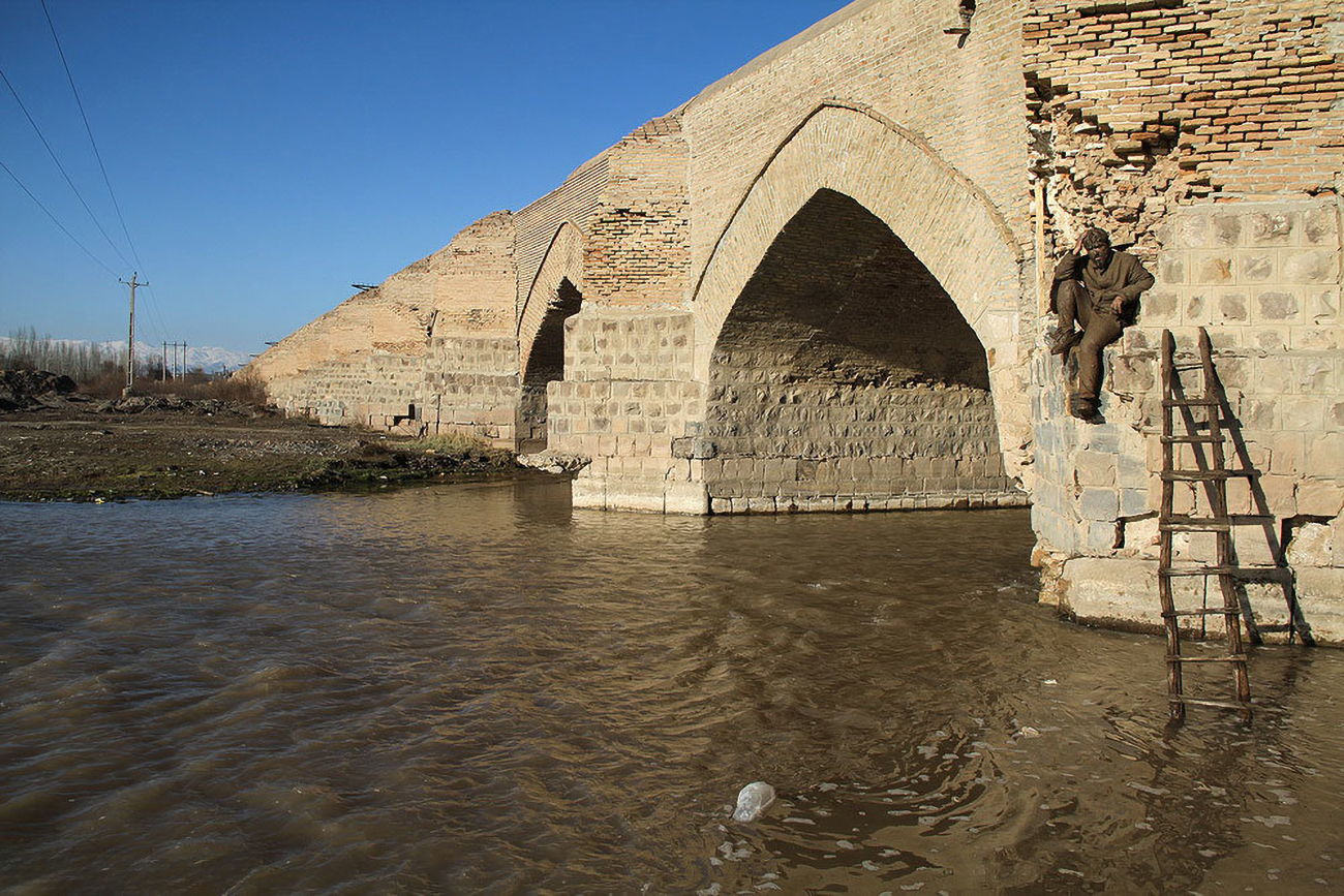میراث‌ تاریخی در بحران فرو می‌ریزد