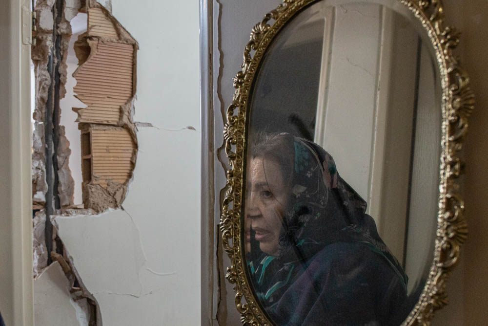 انفجار در کوچه بن‌بست؛ کتاب‌ها ماندند، خانه نماند