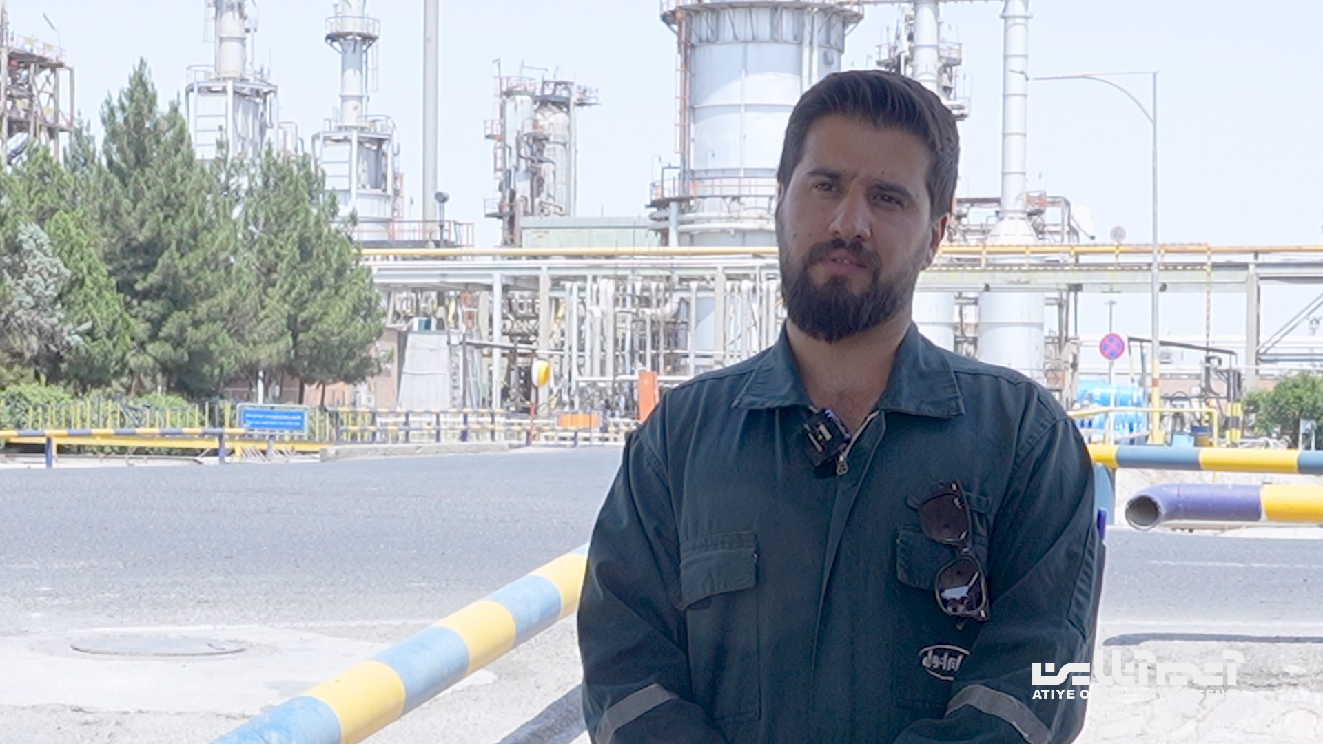 کارگران در شیفت آتش؛ شبی که انبارهای نفت بمباران شدند