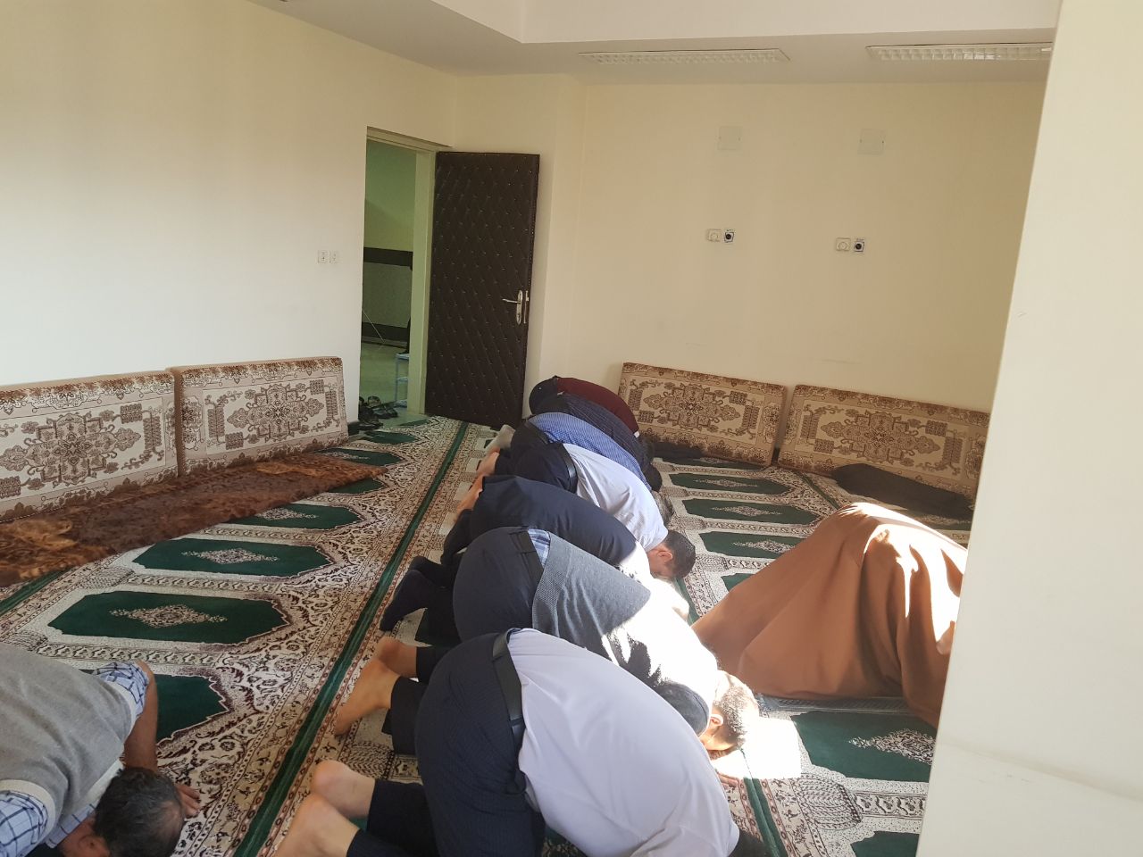 تقدیر معاون فرهنگی سازمان تأمین‌اجتماعی از مدیرکل سمنان در امر نماز