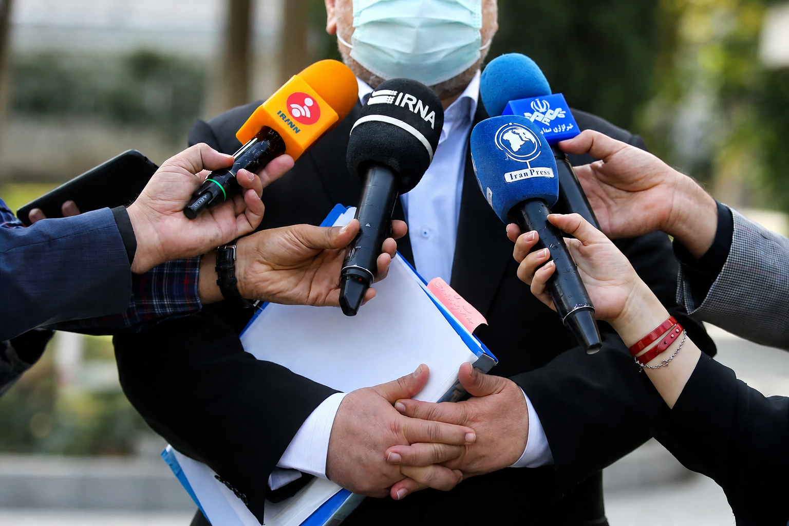 خبرنگار بی‌پشتوانه؛  الزامات بازآفرینی ساختار صنف مستقل