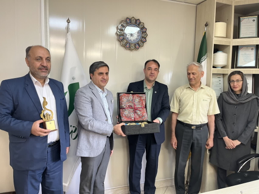 تقدیر تأمیناجتماعی قزوین از کارفرمای دوستدار کارگر