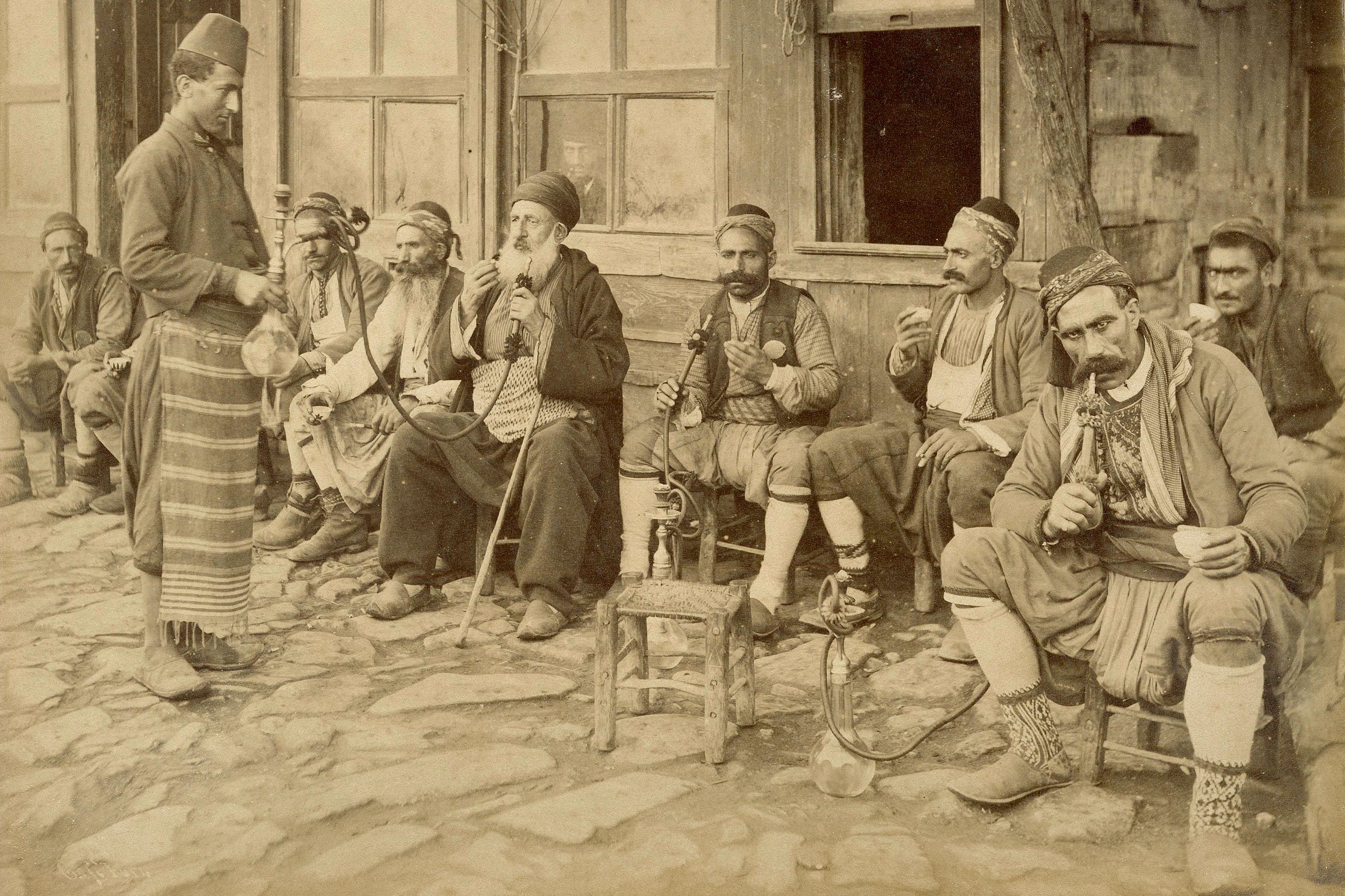 مدرنیزاسیون، دولت و مسئله اعتیاد در عصر پهلوی