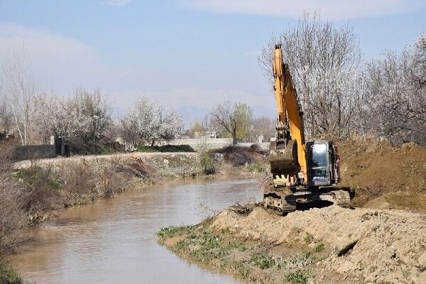 لایروبی مسیر ۹ کیلومتری رودخانه‌های وردآورد و کن