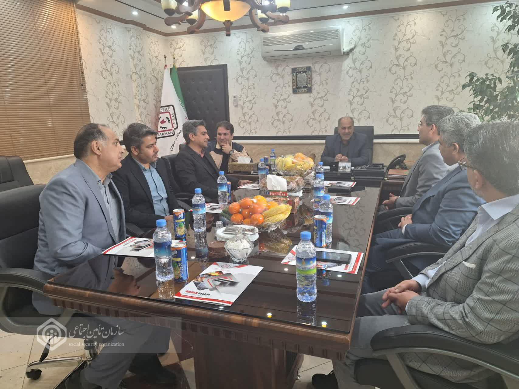 تعامل تأمین‌اجتماعی سمنان با پروفیل صنعت ماهان برای بهبود شرایط کار