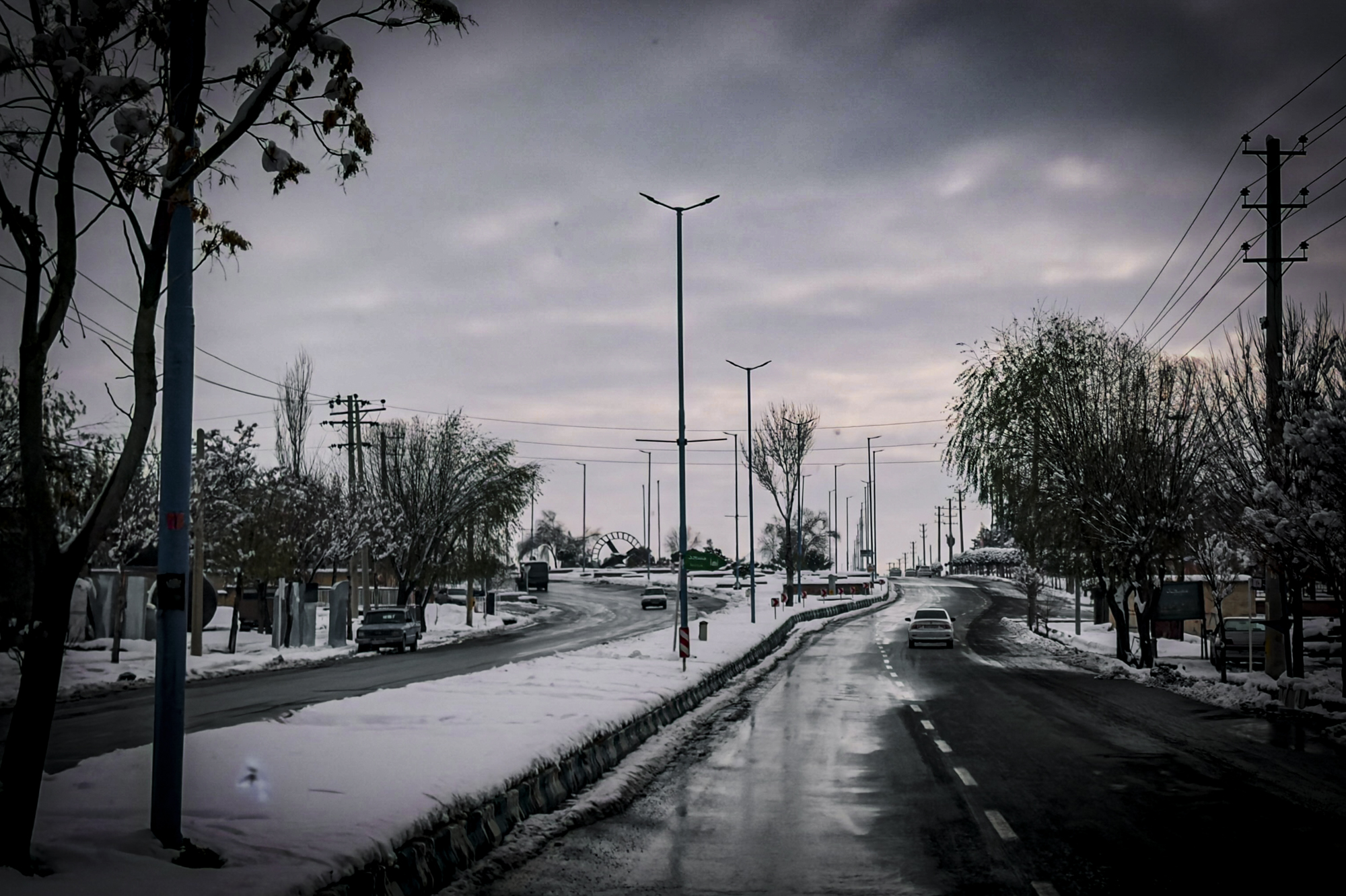 اغلب محورهای اصلی کشور روان است