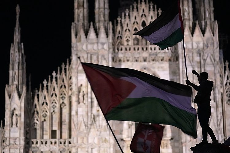 همبستگی اعتراضی اتحادیه‌های کارگری جهان به حمله اسرائیل به کاروان کمک‌های غزه