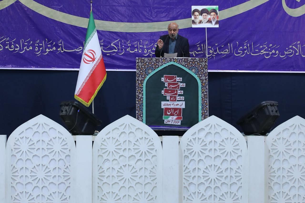 تقدیر وزیر کار از کارفرمایانِ حامی نیروی کار در جنگ