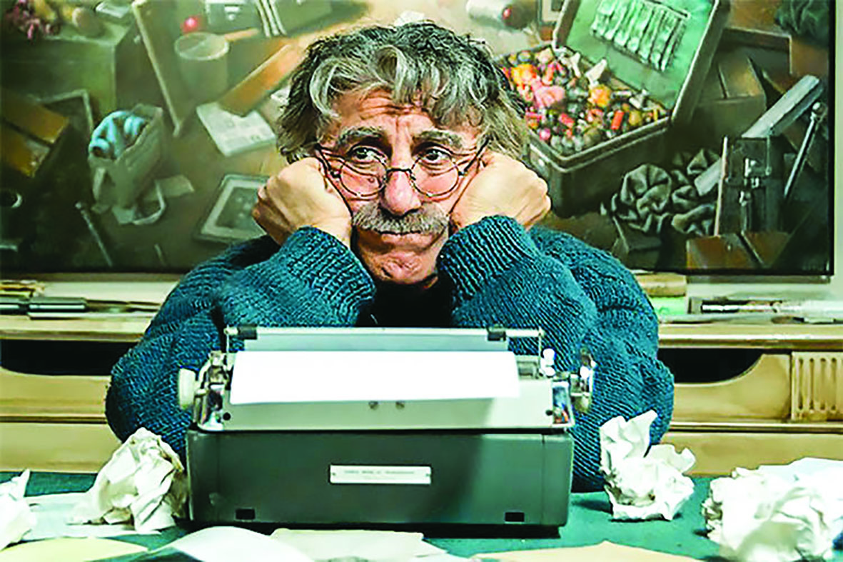 نگاه کنایه‌آمیز به جامعه افسرده