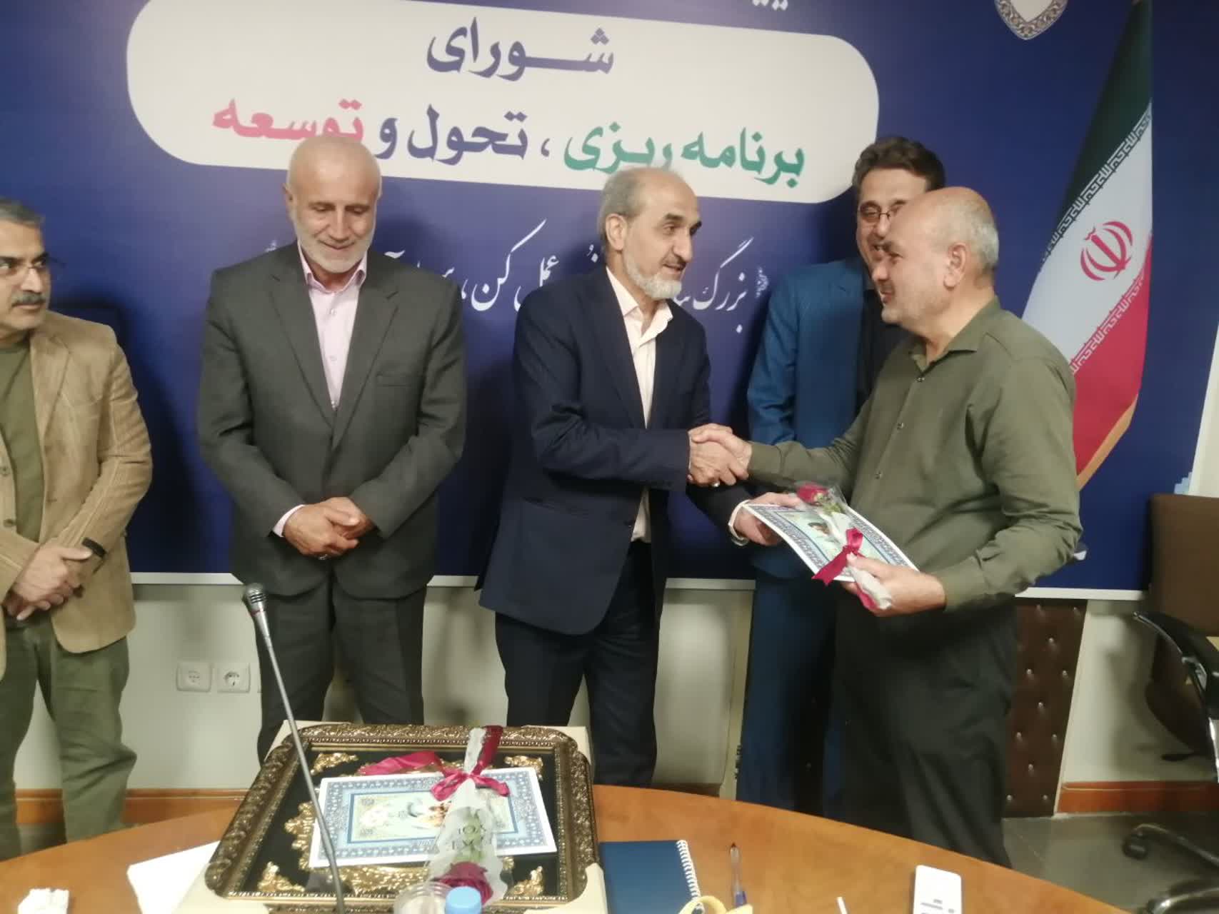 تجلیل از ایثارگران مدیریت درمان تامین اجتماعی گلستان