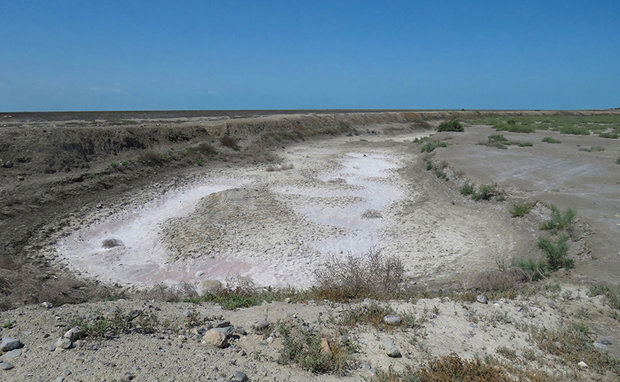 تالاب بندعلیخان کاملا خشک شد