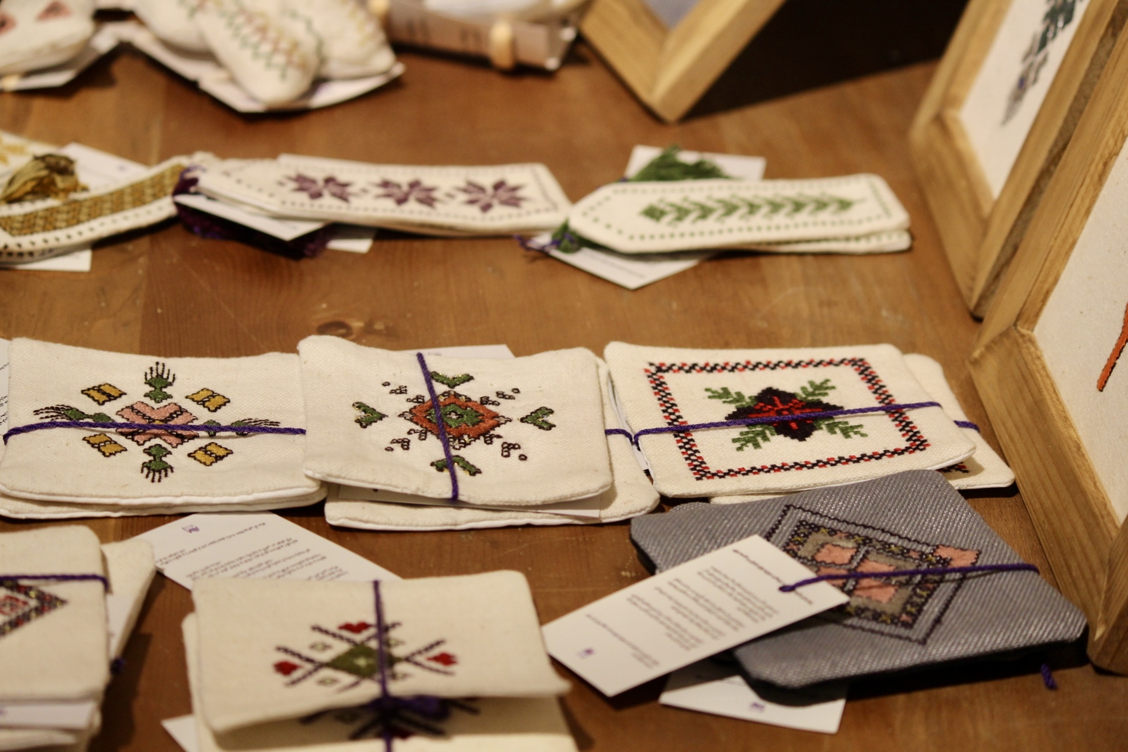 سوزن‌دوزی «تمرین کسب و کار» زنان در محلات کم‌برخوردار زاهدان