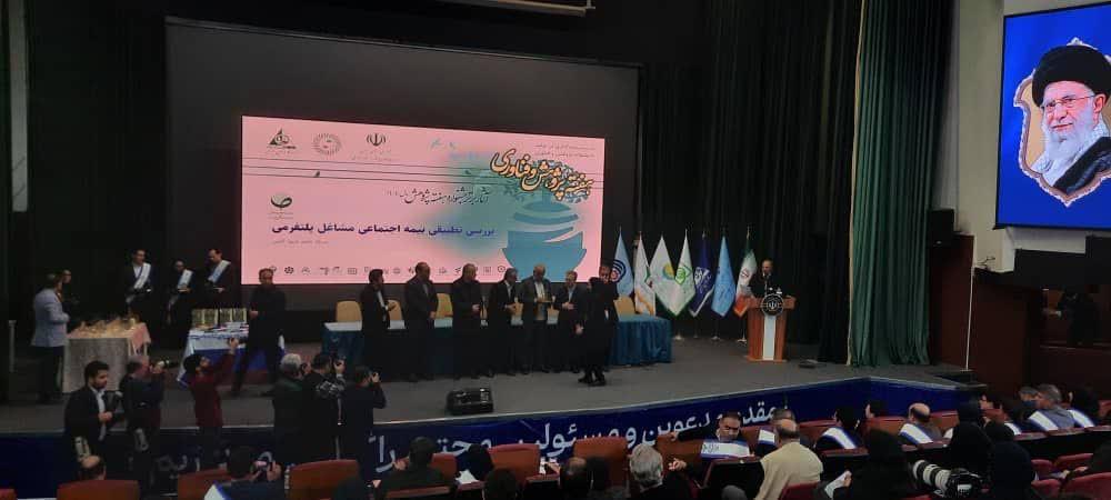 تقدیر از پژوهشگران برتر در همایش ملی «هفته پژوهش و فناوری»