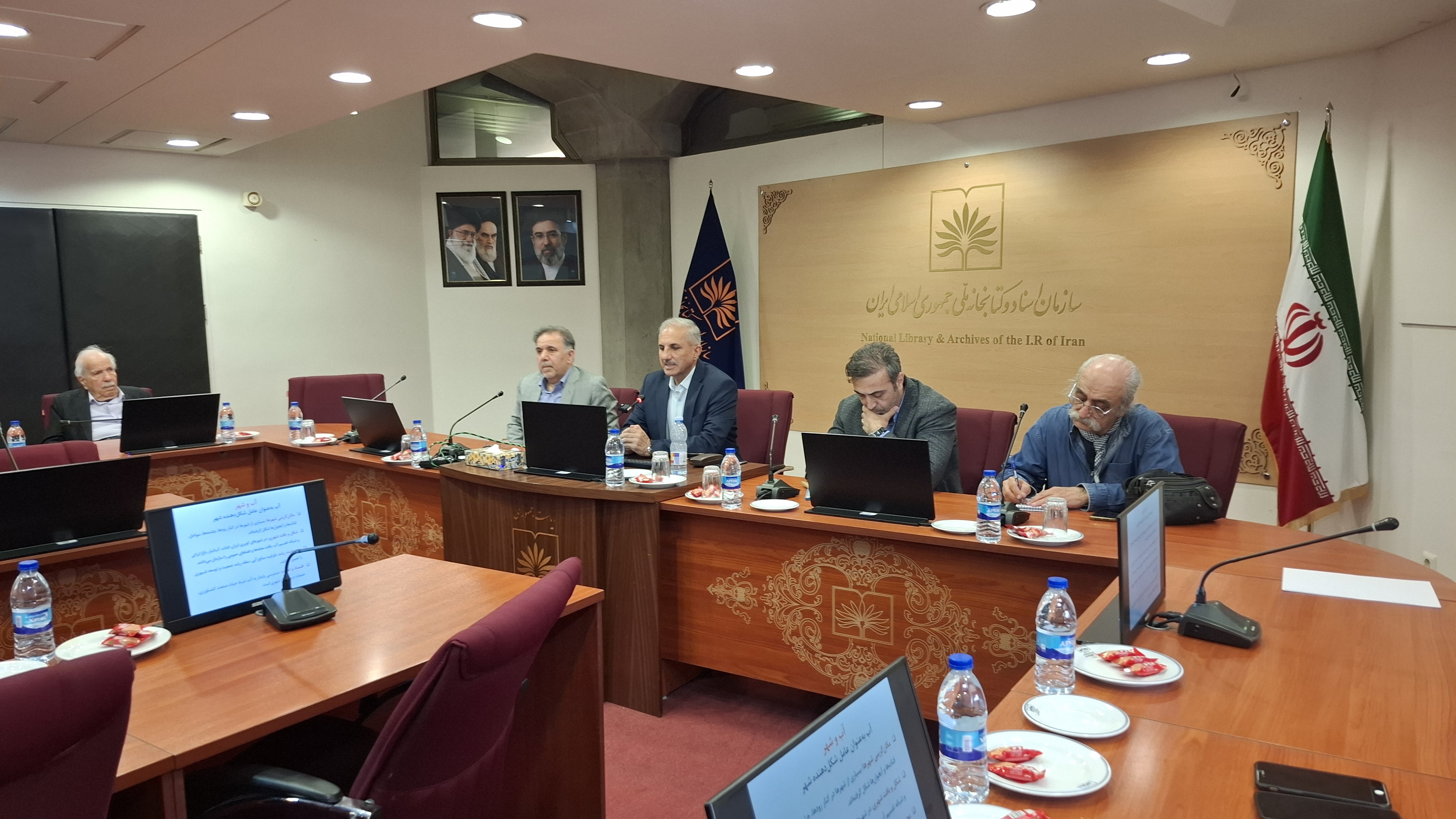 جمعیت تهران با ظرفیت آب سنجیده می‌شود