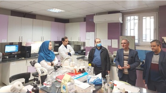 بازدید مدیر درمان تامین اجتماعی استان مرکزی و اعضای کمیته مدیریت بحران از مراکز درمانی
