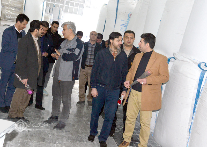 بازدید مدیرکل تأمین‌اجتماعی کردستان از کارخانه پنجره آریا