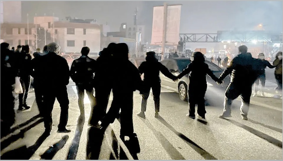 چرا اعتراضات دی‌ماه به اینجا رسید؟