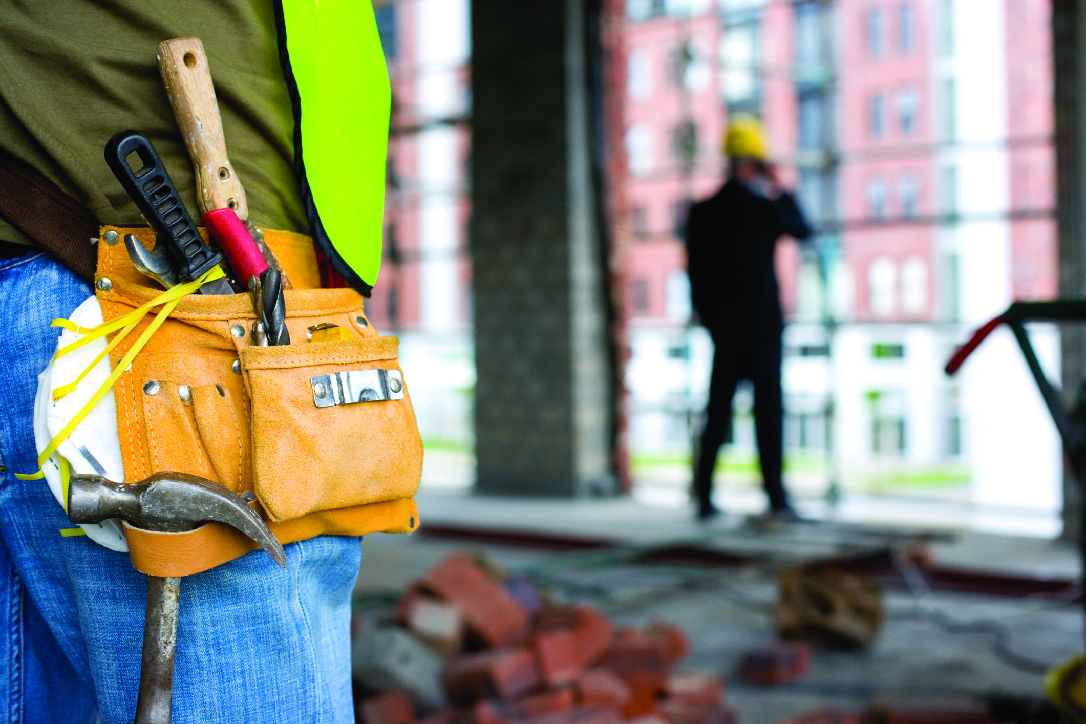 ساده‌سازی برای مزد کمتر؛ مصائب نیروی کار شاغل در شرکت‌های پیمانکاری