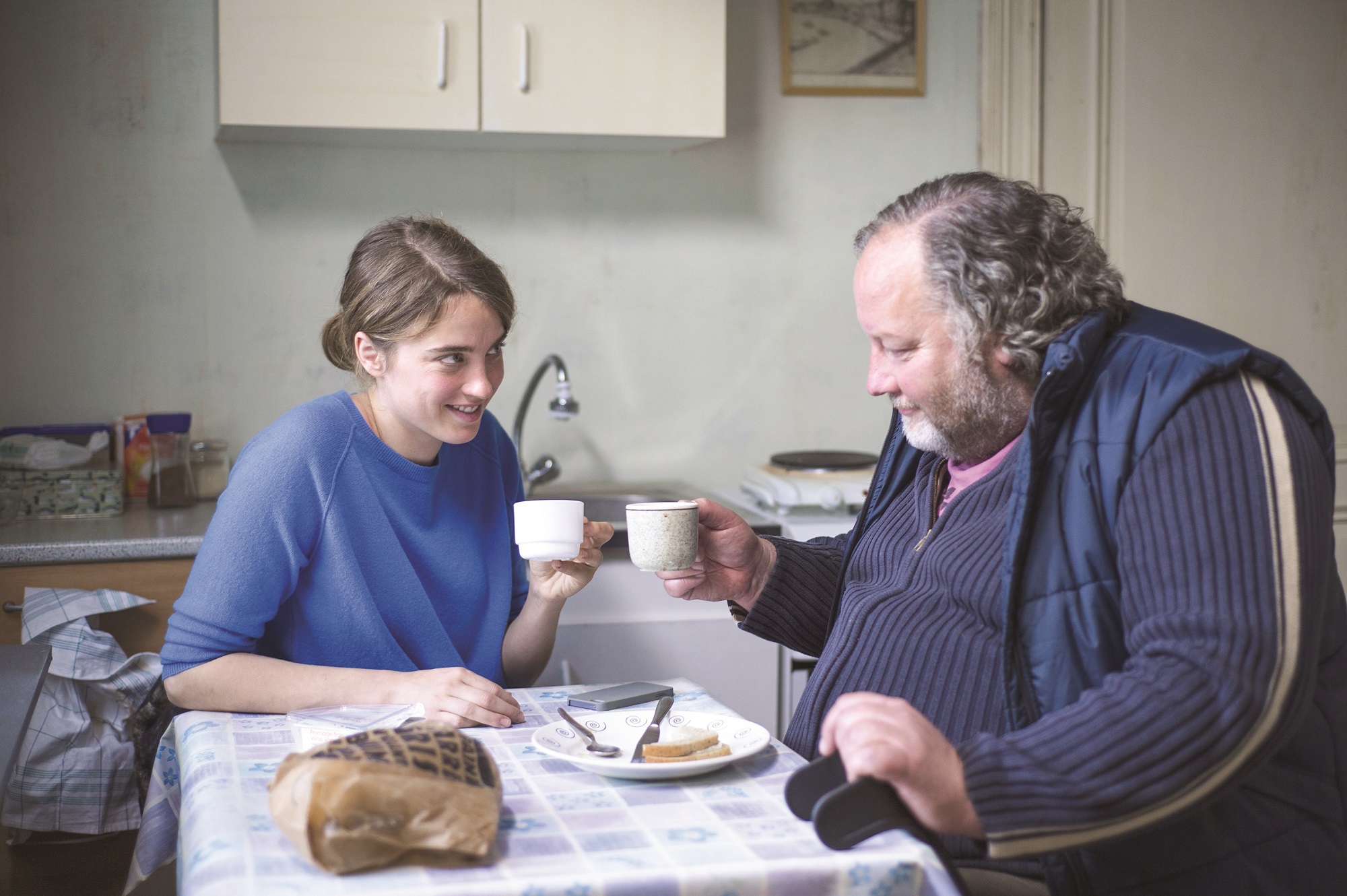 دختر ناشناس؛ روایت‌ پنهانِ زندگی در حاشیه