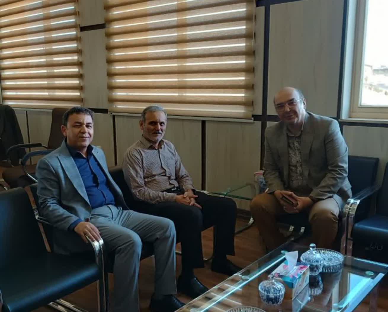 تأکید بر تداوم همکاری دانشگاه علوم پزشکی و تأمین‌اجتماعی زنجان