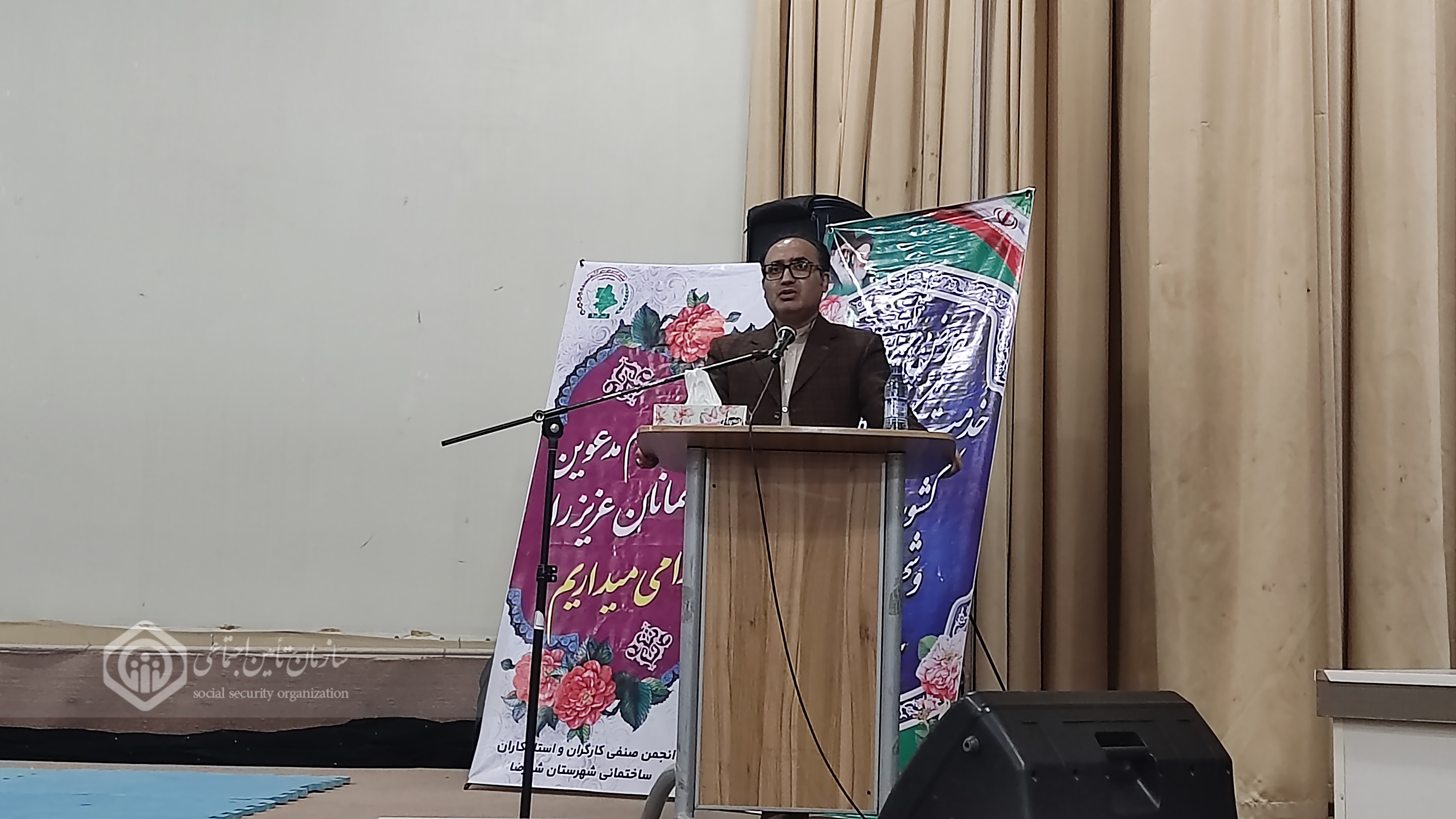 تبیین مقررات تأمین‌اجتماعی برای استادکاران و کارگران ساختمانی شهرضا
