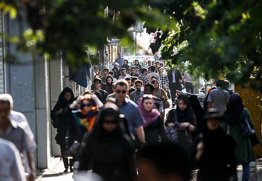 معاون وزارت بهداشت: جمعیت با چوب و چماق زیاد نمی‌شود؛ نرخ باروری ایران به ۱.۳۴ رسید