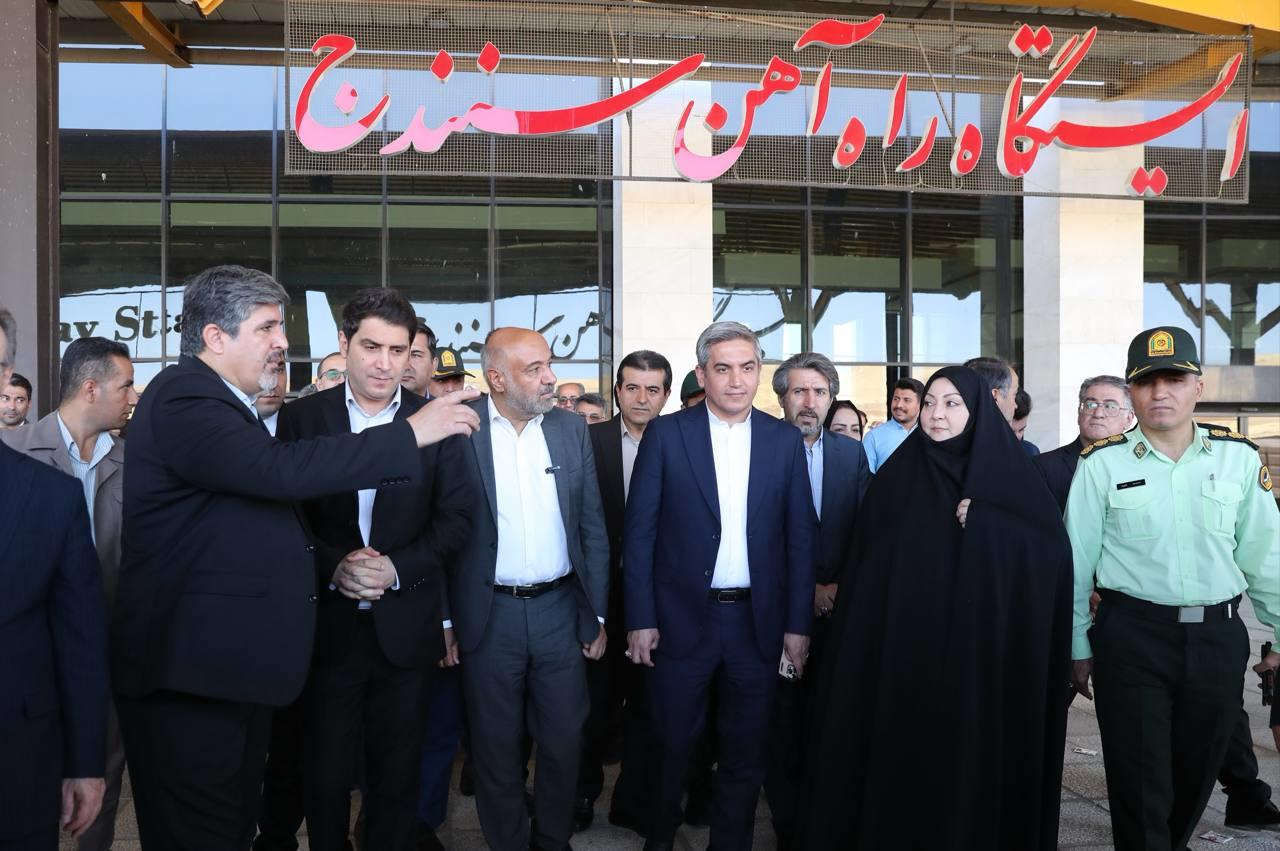 راه اندازی قطار سنندج-مشهد  گامی نو در ارتقای رفاه مردم کردستان