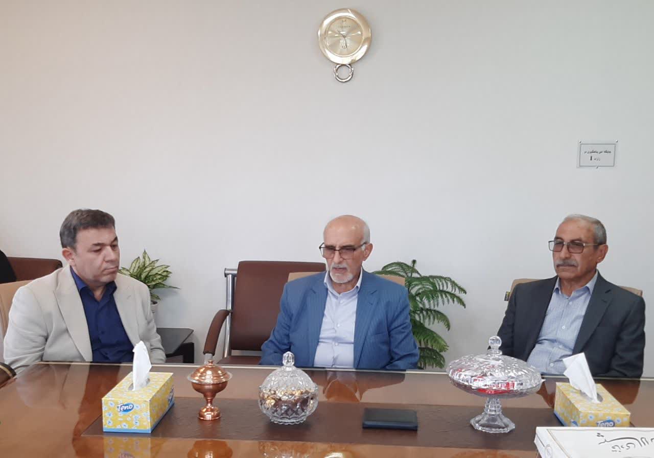 تأکید بر ارتقای خدمات درمانی و رفاهی بازنشستگان تأمین‌اجتماعی زنجان