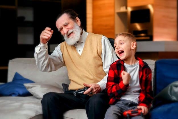 امکان ورود سالمندان داوطلب به مراکز نگهداری از کودکان